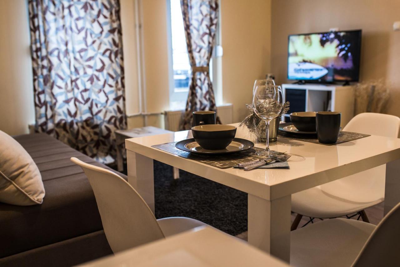 Top Apartment Ni Екстериор снимка