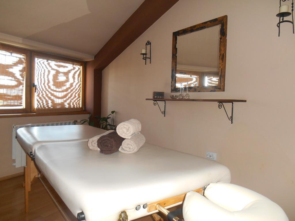 Top Apartment Ni Екстериор снимка