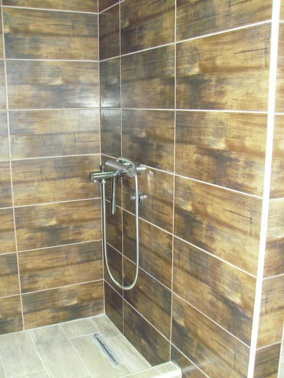 Top Apartment Ni Екстериор снимка